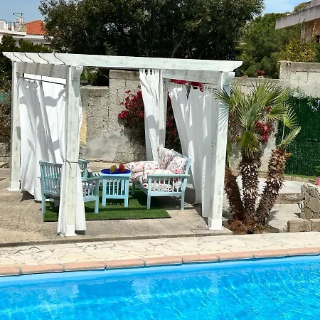 L'ape Regina Guest house *